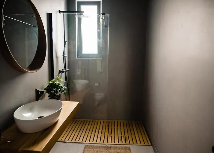 Alex Mnl Lux Mamaia *