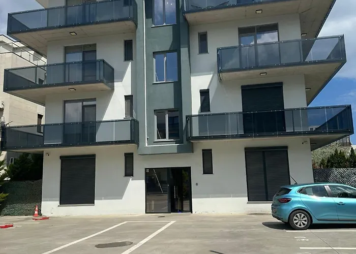 Alex Mnl Lux Mamaia *