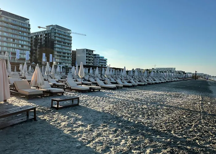Alex Mnl Lux Mamaia * Năvodari