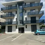 Alex Mnl Lux Mamaia *