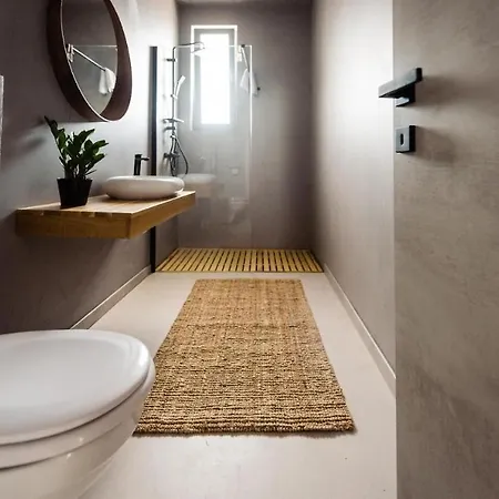 Alex Mnl Lux Mamaia Navodari