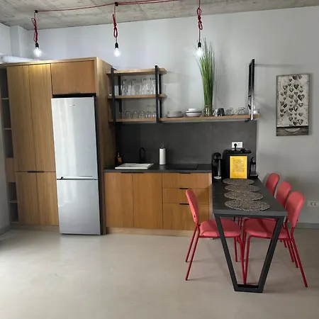 Alex Mnl Lux Mamaia *