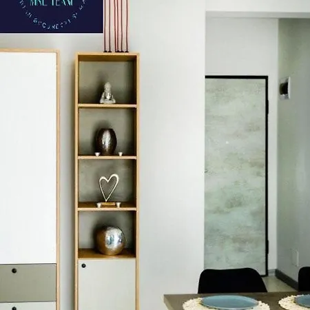 Alex Mnl Lux Mamaia Daire Navodari